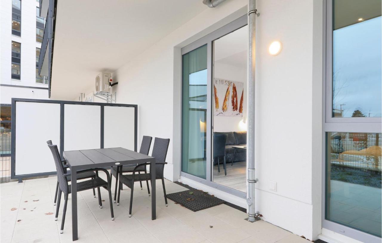 Cozy Apartment In Luebeck Travemuende With Sauna Bagian luar foto